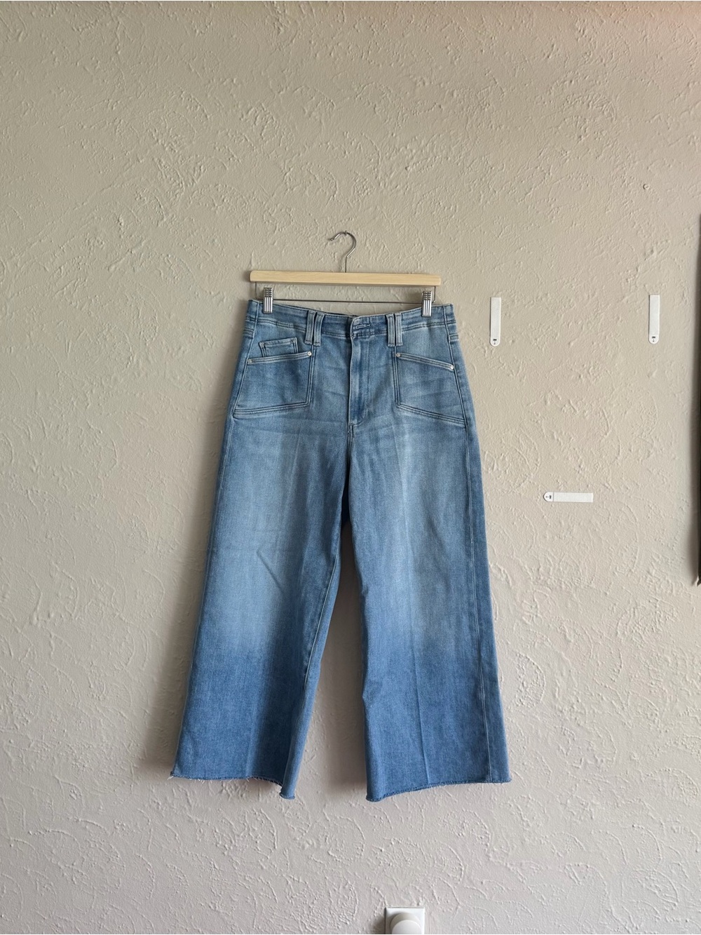 PAIGE Anessa Crop Light Jeans